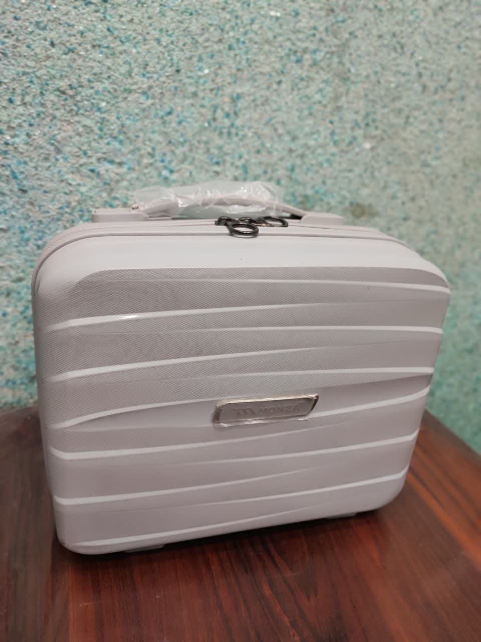 چمدان آرایشی مونزا کد023